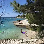 Leona Διαμέρισμα