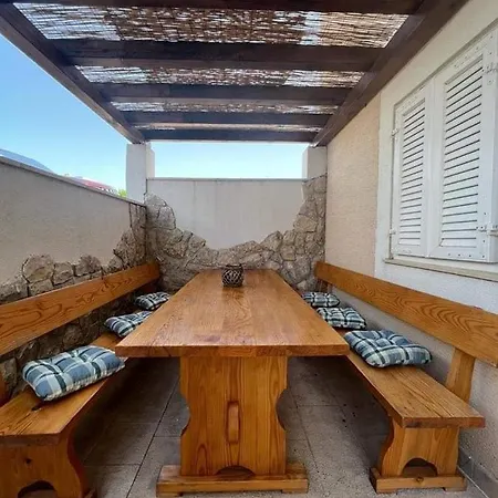 Apartament Leona