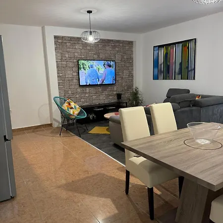 Apartament Leona