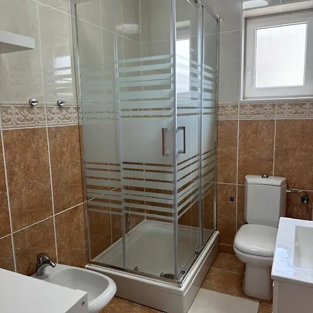 Apartment Leona *