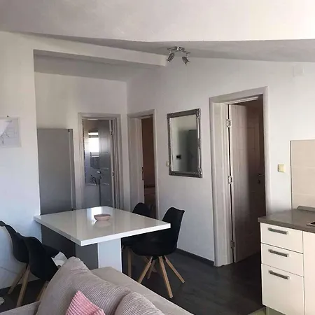 Leona Apartment Rogoznica (Sibenik-Knin)