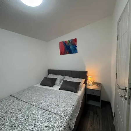 Apartment Leona