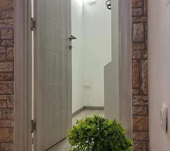 Leona * Rogoznica (Sibenik-Knin)